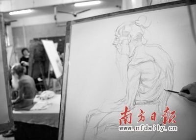 93歲志愿軍老人做裸模十余年:孩子們都不愿養(yǎng)我