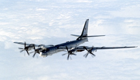 俄羅斯圖-95轟炸機(jī)(原文配圖)