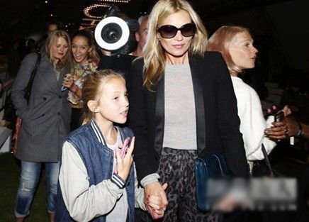 動(dòng)物斑紋上頭條 豹紋裝從不落伍