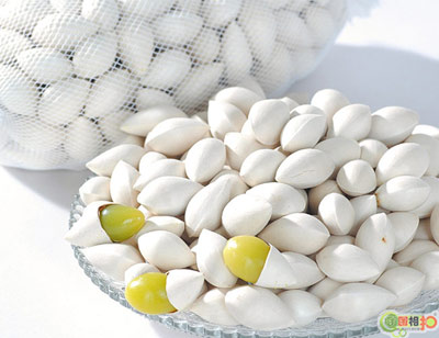 白果養(yǎng)生粥祛痘潤皮膚 一次勿吃10顆以上